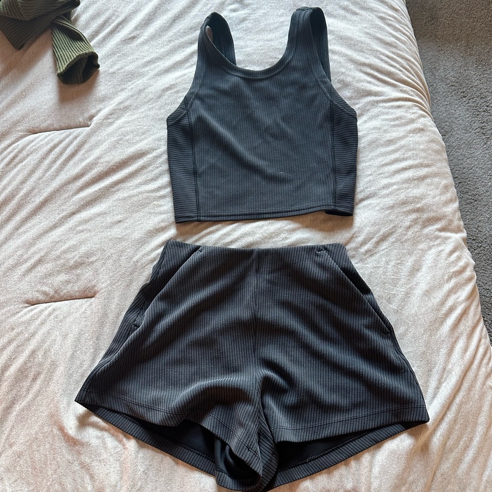 Lululemon Athletica Charcoal Ribbed Short Set